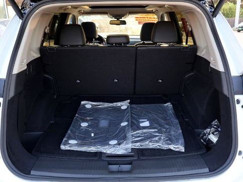 Certified 2026 Nissan Rogue Platinum w/ Platinum Premium Package AWD/4WD image 11