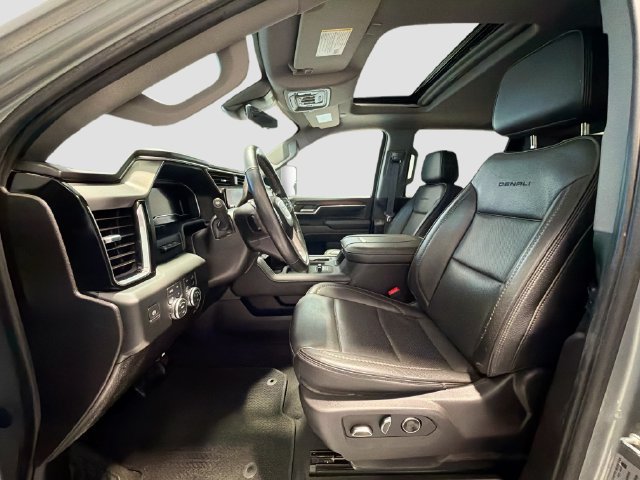 Used 2024 GMC Sierra 2500 Denali w/ Denali Reserve Package AWD/4WD image 20