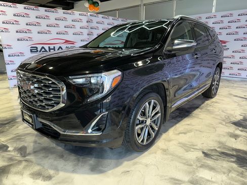 Used 2020 GMC Terrain Denali w/ GMC Pro Grade Package AWD/4WD image 2