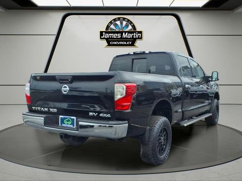Used 2018 Nissan Titan Platinum Reserve image 4