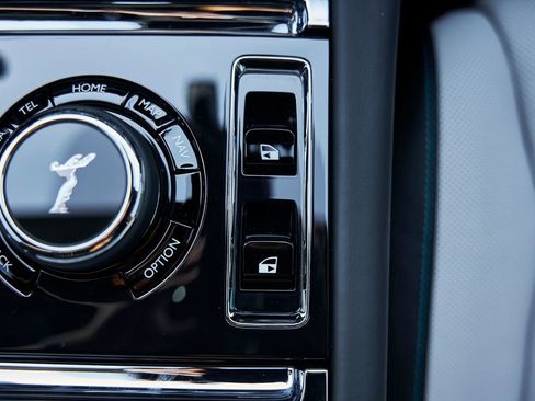 Used 2025 Rolls-Royce Ghost AWD/4WD image 80