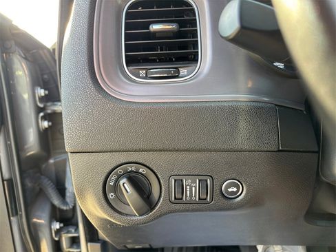 Used 2023 Dodge Charger SXT image 22