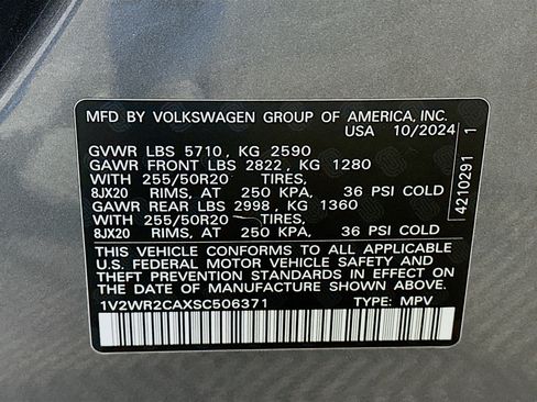 Used 2025 Volkswagen Atlas SE image 12