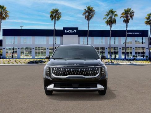 New 2026 Kia Carnival LXS image 2