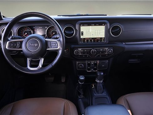 Used 2022 Jeep Gladiator Overland w/ Popular Equipment Package image 11