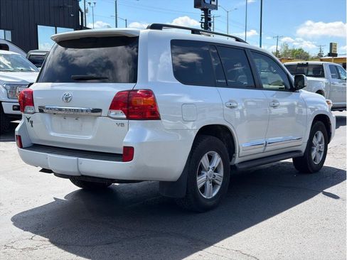 Used 2013 Toyota Land Cruiser AWD/4WD image 3