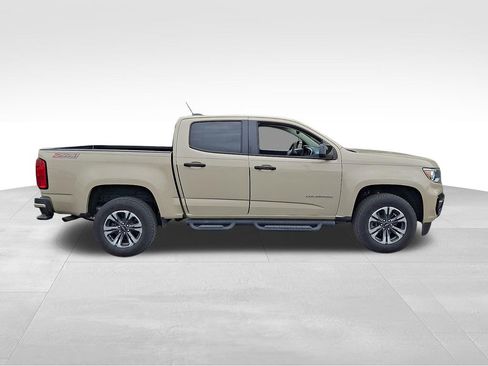 Used 2021 Chevrolet Colorado Z71 AWD/4WD image 7