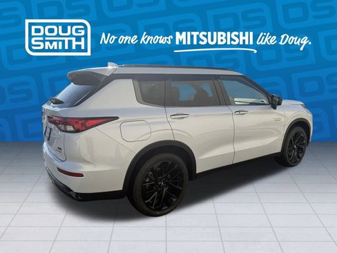 New 2025 Mitsubishi Outlander SEL Black Edition image 4