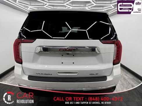 Used 2024 GMC Yukon XL SLT AWD/4WD image 5