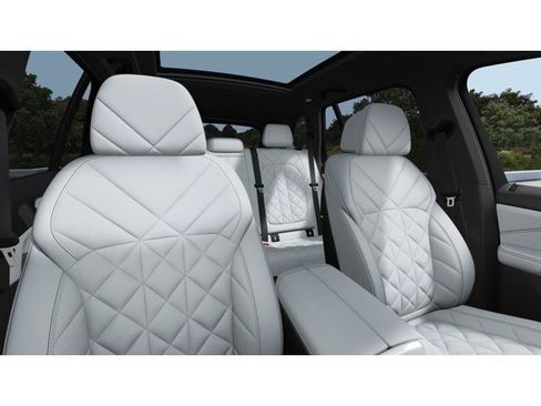 New 2026 BMW X5 xDrive40i w/ Climate Comfort Package image 11