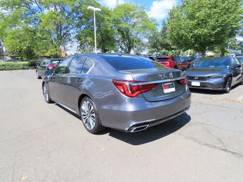 Used 2018 Acura RLX w/ Technology Package FWD image 4