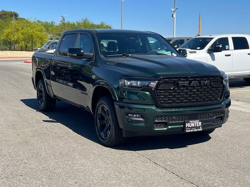 New 2026 RAM 1500 4x4 Crew Cab image 9