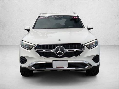Certified 2025 Mercedes-Benz GLC 300 image 5