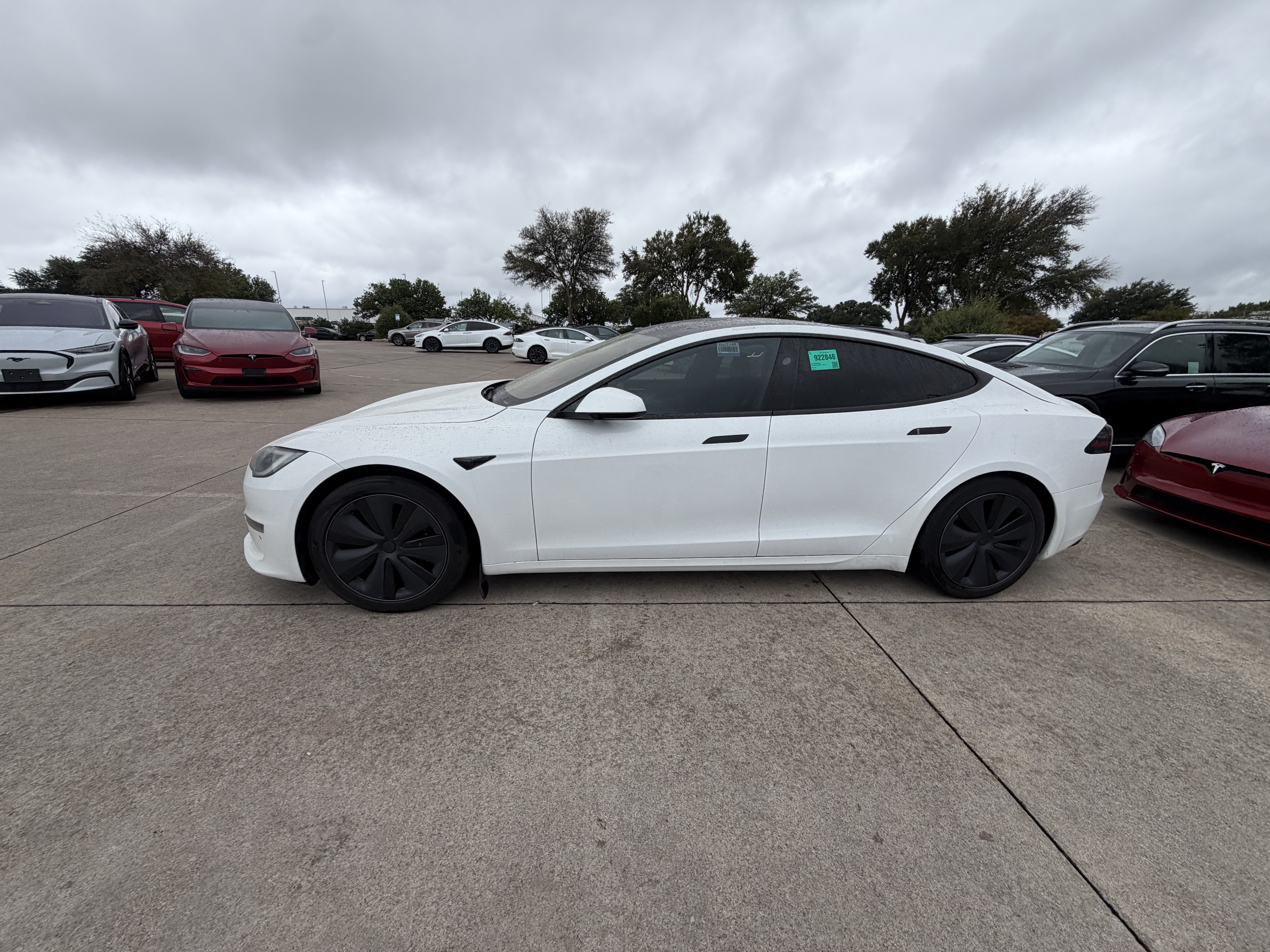 Used 2023 Tesla Model S Standard Range AWD/4WD image 2