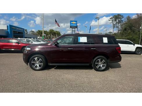 Used 2024 Ford Expedition Limited RWD image 5