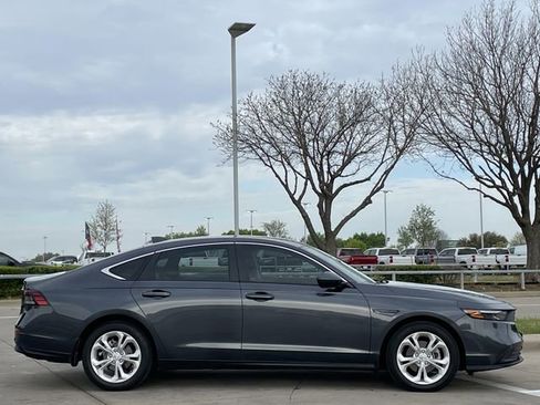 Used 2025 Honda Accord LX image 3