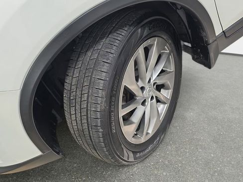 Used 2014 Nissan Rogue SL w/ SL Premium Package AWD/4WD image 30