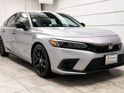 Used 2024 Honda Civic Sport image 4