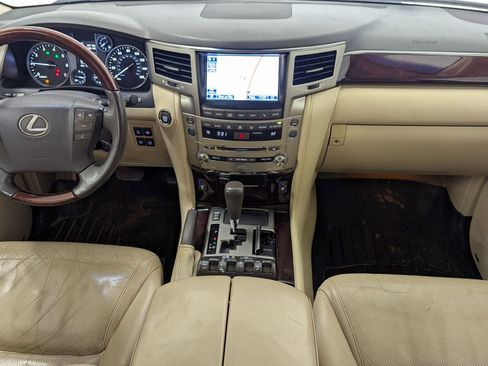 Used 2013 Lexus LX 570 4WD image 15