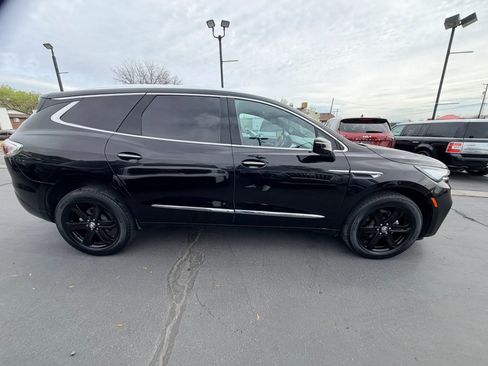 Used 2024 Buick Enclave Essence w/ Sport Touring Edition AWD/4WD image 3