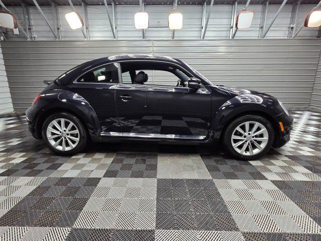 Used 2018 Volkswagen Beetle 2.0T S w/ Style & Comfort Package For S FWD image 10