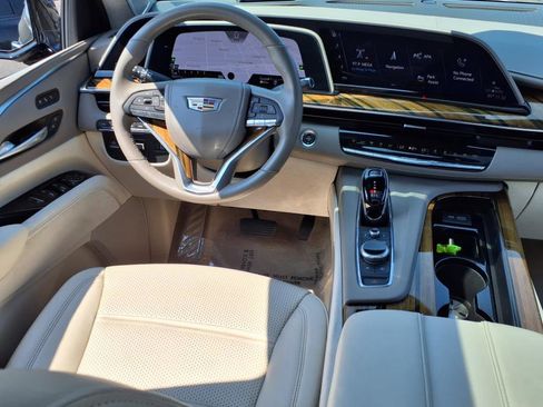 Certified 2023 Cadillac Escalade Premium Luxury Platinum image 21
