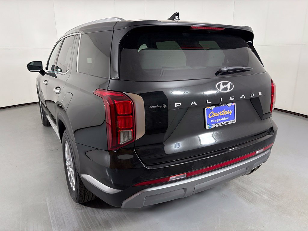 Used 2025 Hyundai Palisade SEL FWD image 6