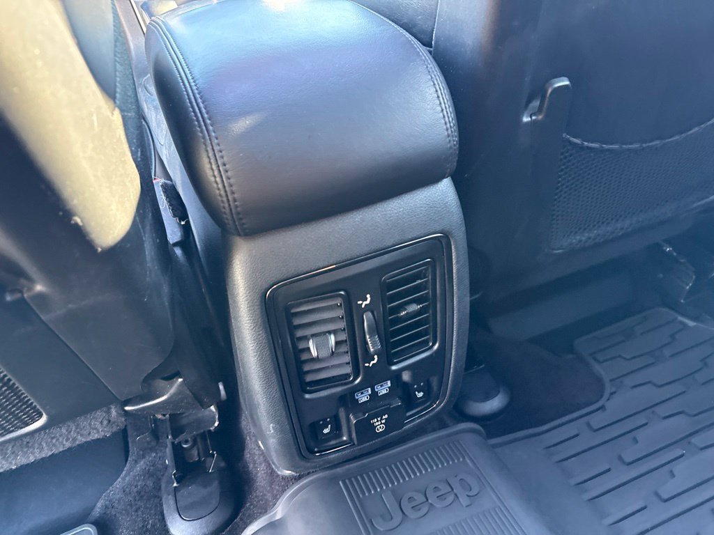 Used 2018 Jeep Grand Cherokee High Altitude AWD/4WD image 18