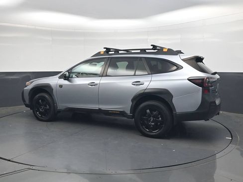 Used 2022 Subaru Outback Wilderness w/ Wilderness Package AWD/4WD image 8