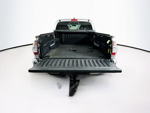 Used 2014 Toyota Tacoma PreRunner w/ SR5 Package image 26