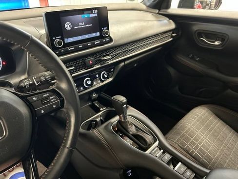 Certified 2024 Honda HR-V Sport image 28