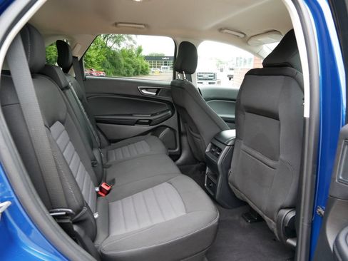 Used 2024 Ford Edge SE w/ Black Appearance Package AWD/4WD image 9