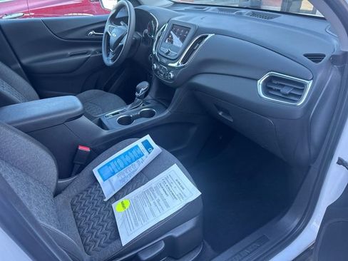 Used 2023 Chevrolet Equinox LT image 28