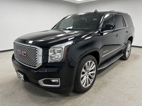 Used 2017 GMC Yukon Denali w/ Open Road Package image 4