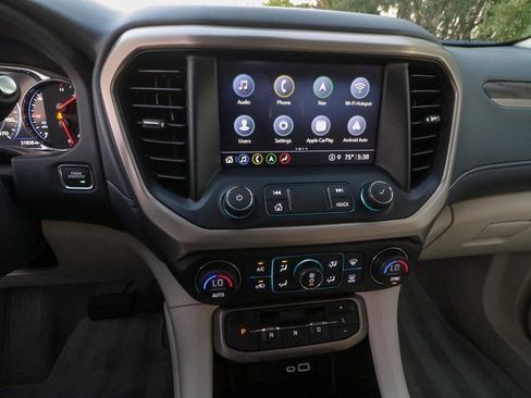 Used 2022 GMC Acadia Denali w/ Denali Ultimate Package image 19