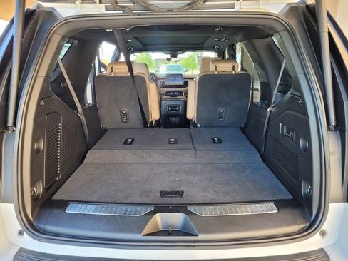 Used 2021 Chevrolet Tahoe Premier w/ Premium Package AWD/4WD image 33