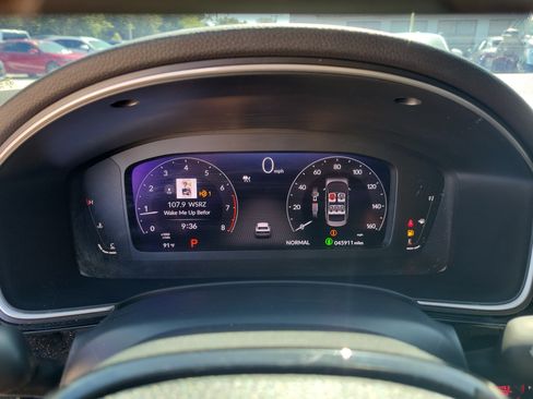 Used 2022 Honda Civic Touring image 25