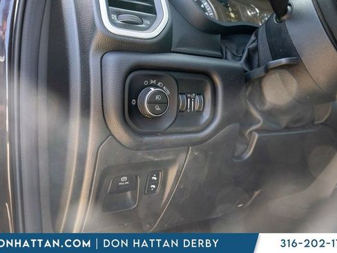 Used 2019 RAM 1500 Big Horn image 16
