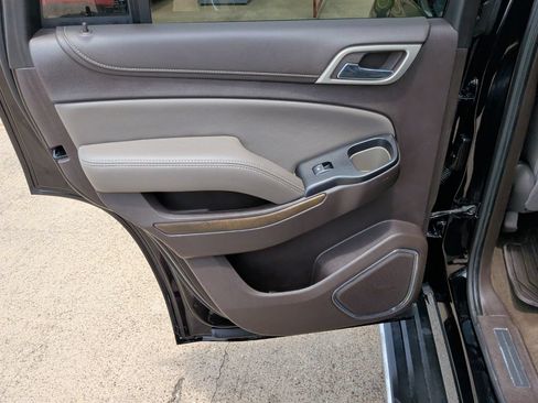 Used 2018 GMC Yukon Denali w/ Denali Ultimate Package AWD/4WD image 41