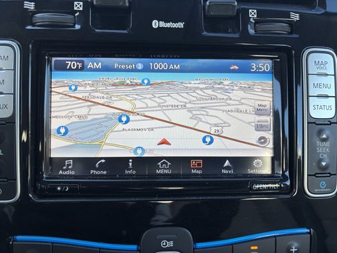 Used 2016 Nissan Leaf SV image 13