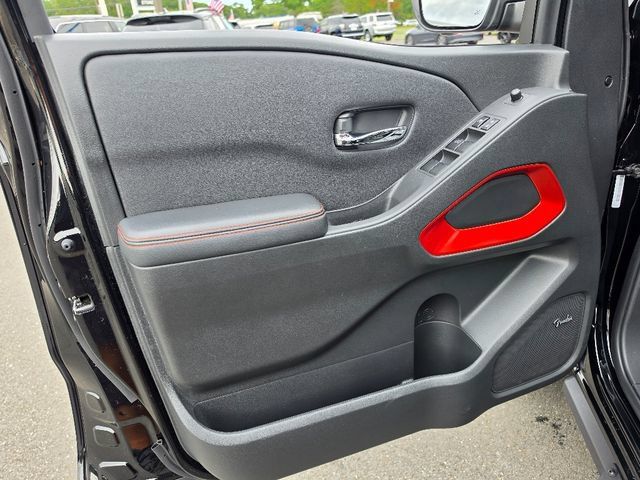 Used 2025 Nissan Frontier PRO-4X w/ Pro Premium Package AWD/4WD image 19