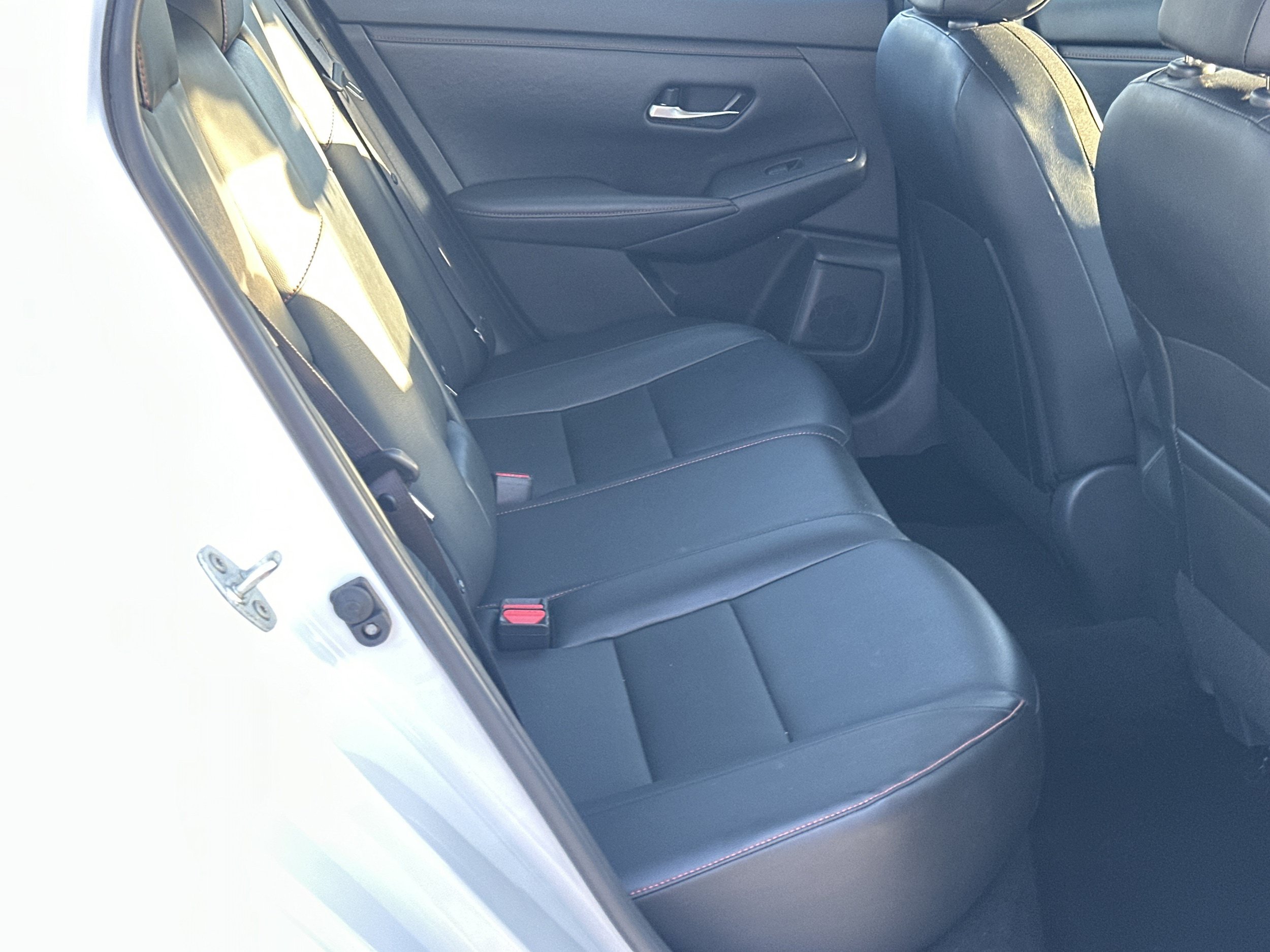 Used 2025 Nissan Sentra SR w/ SR Premium Package FWD image 15