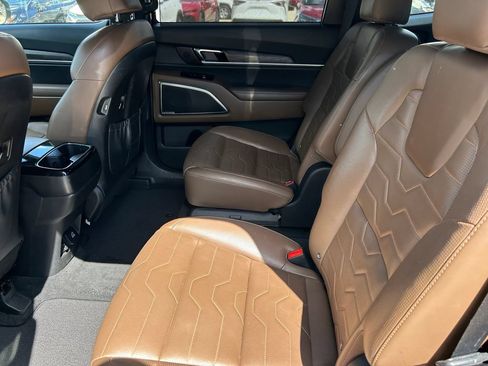 Used 2022 Kia Telluride SX w/ SX Prestige Package AWD/4WD image 17