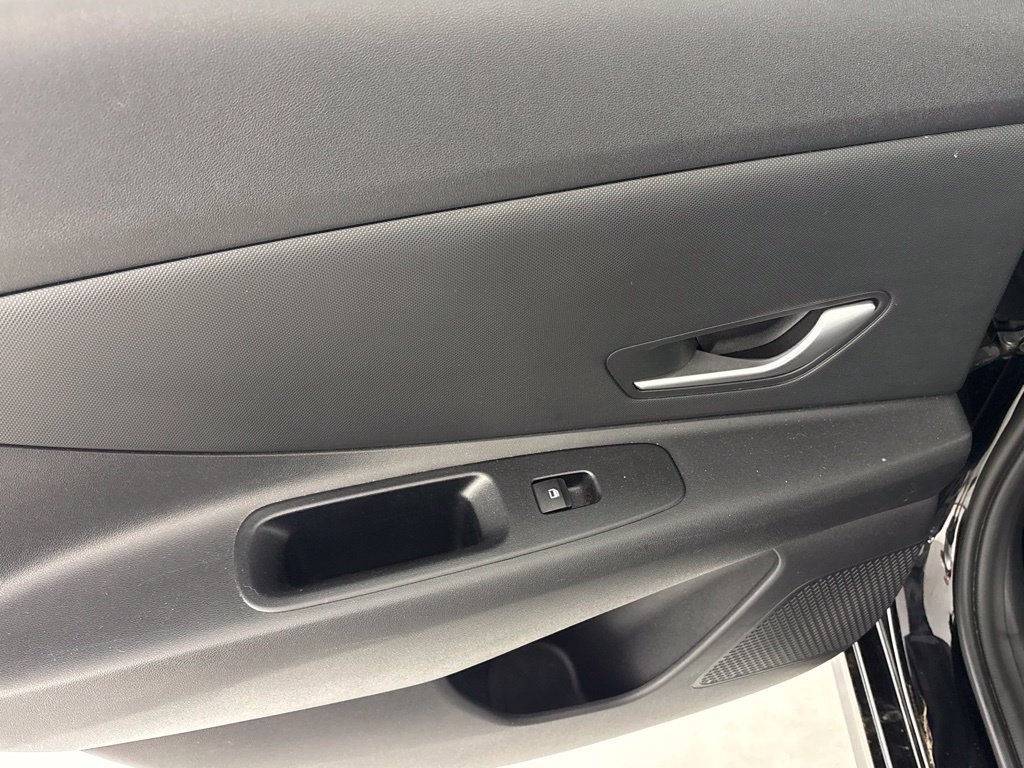 Used 2024 Hyundai Elantra SEL FWD image 23