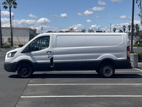 Used 2018 Ford Transit 250 148 Low Roof RWD image 4