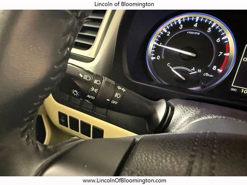 Used 2015 Toyota Highlander XLE image 32