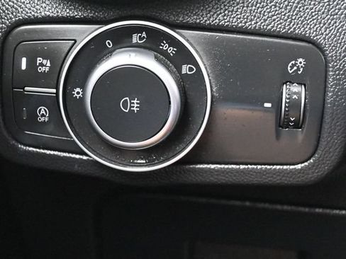 Used 2023 Alfa Romeo Stelvio Veloce AWD/4WD image 22