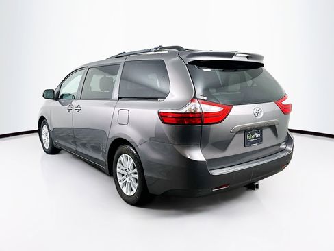 Used 2015 Toyota Sienna XLE FWD image 5