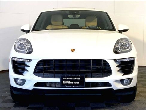 Certified 2018 Porsche Macan AWD/4WD image 10