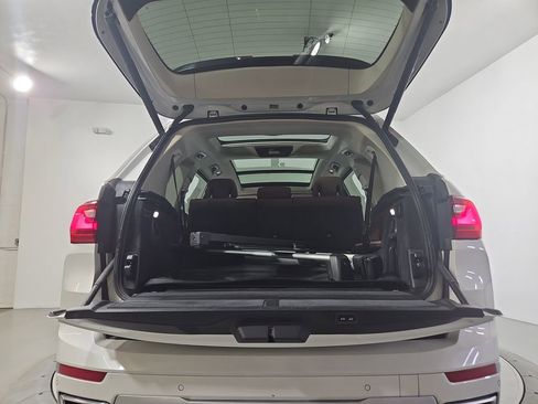Used 2019 BMW X7 xDrive50i w/ Premium Package AWD/4WD image 24